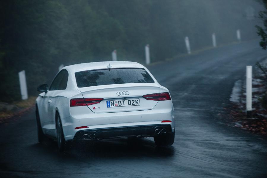  Audi S5 Coupe 2017 года  (AU) (фото 23 из 26)